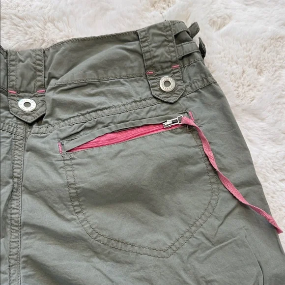 Y2K Stylish GLO Utility Candy Raver Cargo Capri Pants - Picture 9 of 14